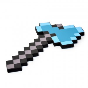 Алмазный топор Minecraft 25 см